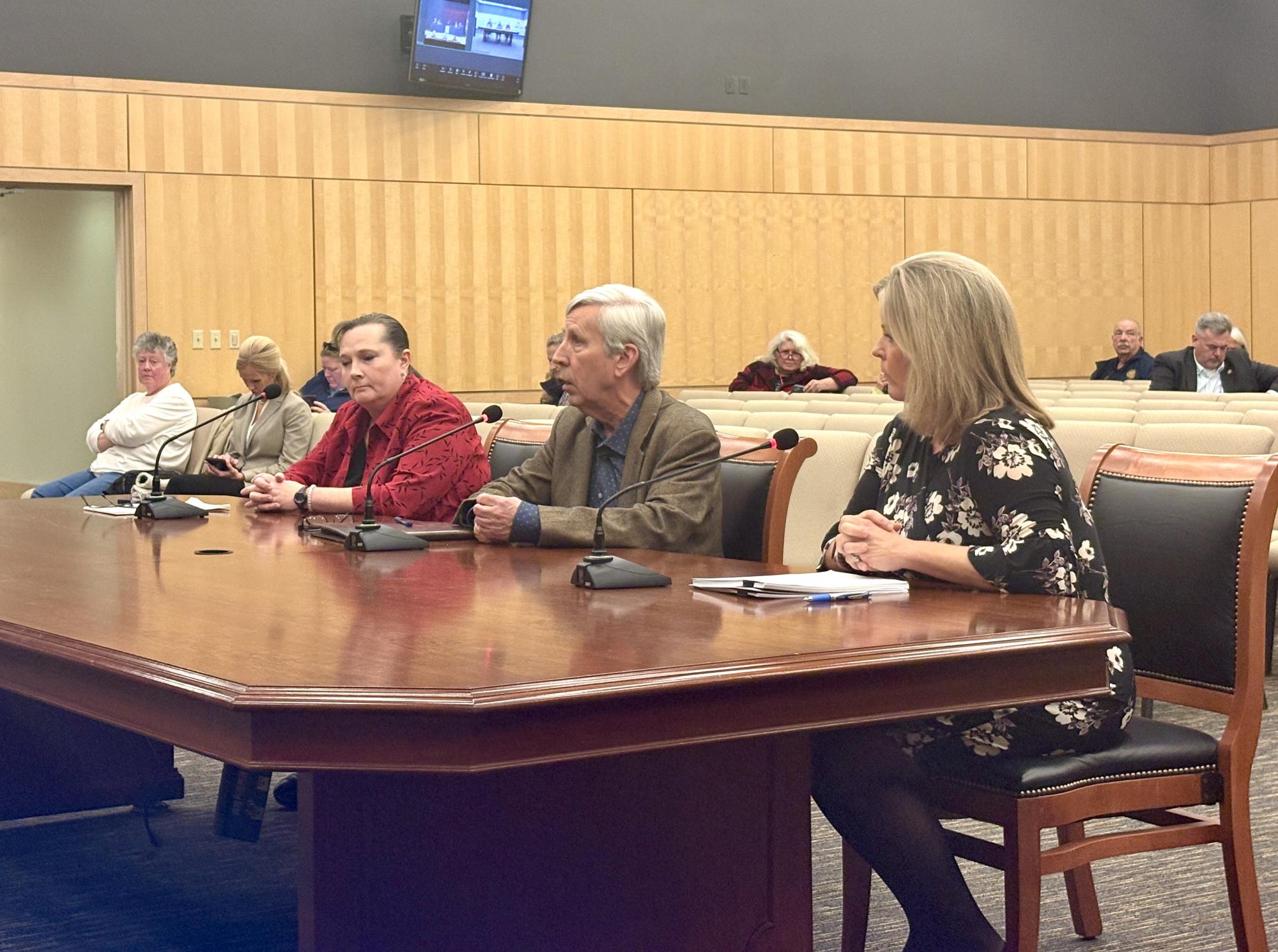 JEFFERSON COUNTY COMMISSION QUESTIONS CTUB DECISION ON $10.5 MILLION WATER & SEWER FUNDING; CALLS FOR JCDA TO INVESTIGATE PUBLIC-PRIVATE PARTNERSHIP